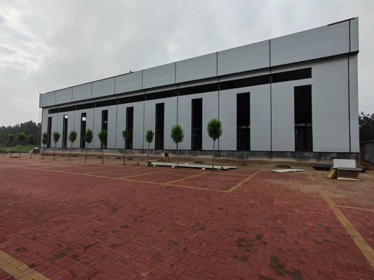 Izolacja akustyczna Q345 Prefabrykowany metalowy budynek o konstrukcji stalowej