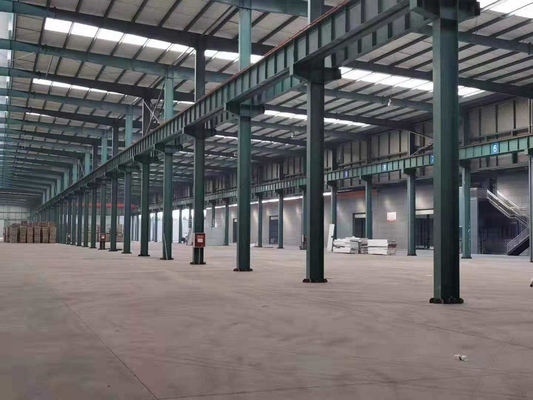 Efektywnie zaprojektowane stalowe budynki magazynowe prefabrykowane oknem z stopów aluminium