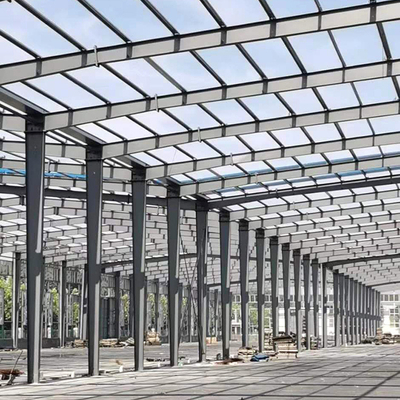 Prefabrykowana konstrukcja metalowa, konstrukcja stalowa, budynek magazynowy