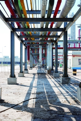 Dostosowana konstrukcja stalowa o dużej rozpiętości C lub Z Purlin Warehouse Peb Structure