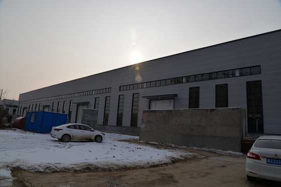 Wykonane na zamówienie prefabrykowane konstrukcje stalowe Magazyn Metal Barn Garage