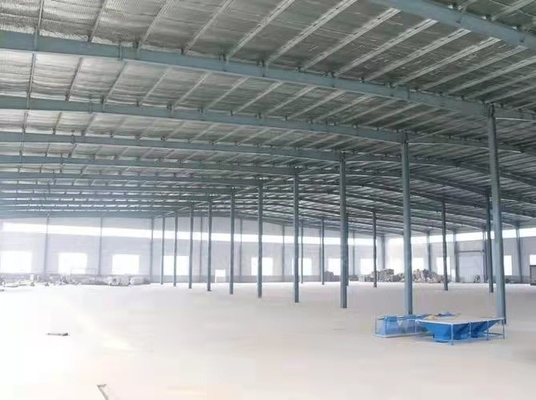 Kiosk Rolnicze przemysłowe konstrukcje stalowe Prefabrykowana lekka szopa strukturalna PEB