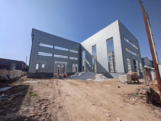Malowana prefabrykowana rama stalowa Przemysłowy warsztat konstrukcji stalowej chemicznej